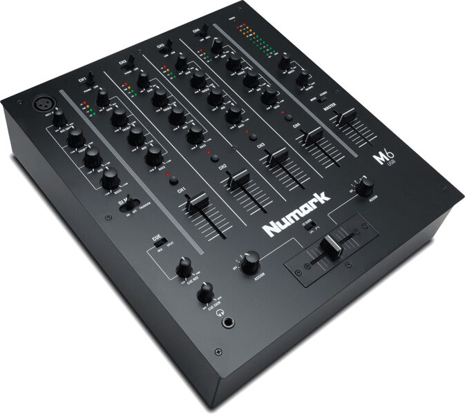 table DJ Numark M6USB